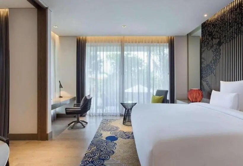 Suite Cama King, Pullman Ciawi Vimala Hills Resort