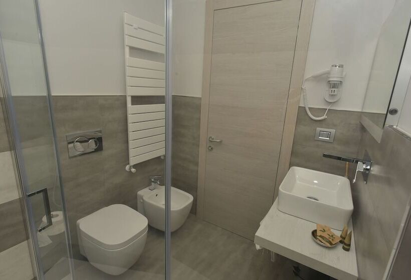 غرفة قياسية, Lia Rooms 2
