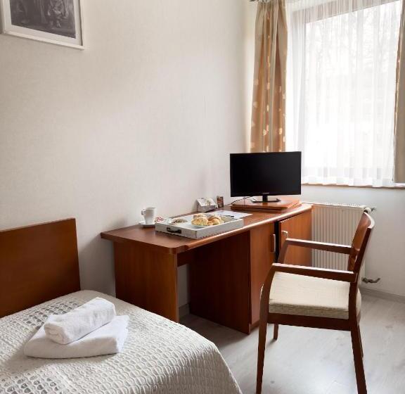 标准单人间, Pensjonat Przy Deptaku W Centrum Polanicy Zdrój