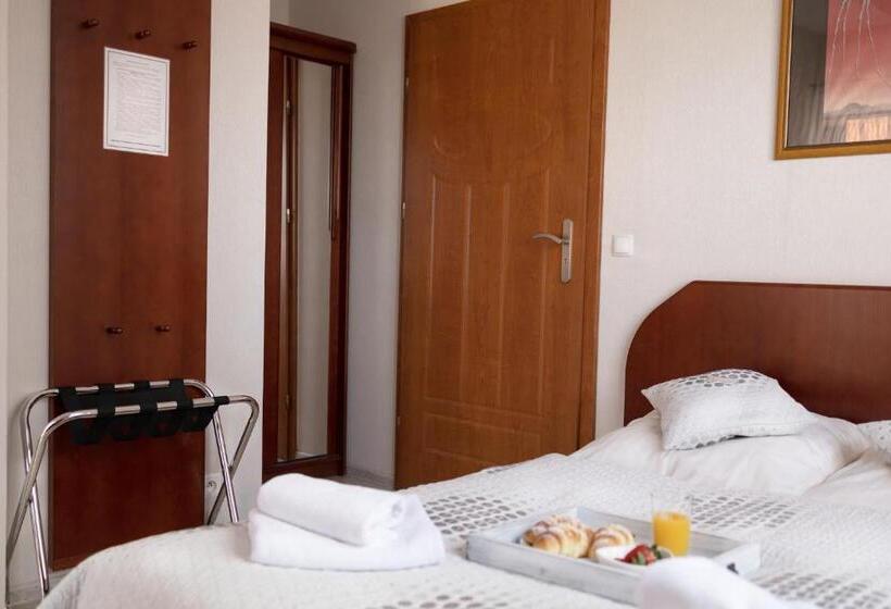 标准间, Pensjonat Przy Deptaku W Centrum Polanicy Zdrój