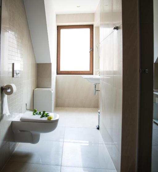 带两个卧室的复式公寓, Pensjonat Przy Deptaku W Centrum Polanicy Zdrój