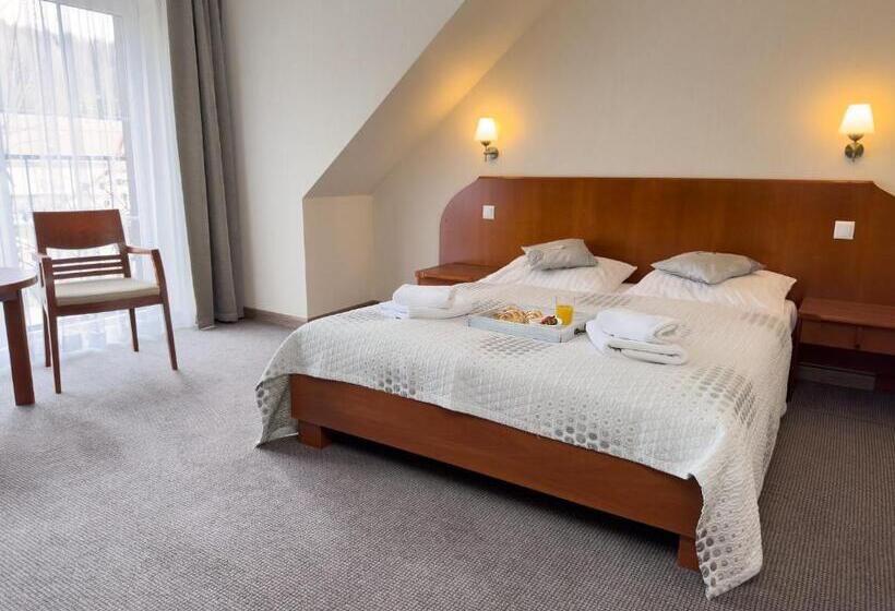 带两个卧室的复式公寓, Pensjonat Przy Deptaku W Centrum Polanicy Zdrój