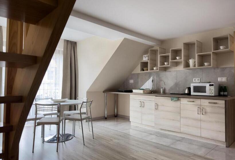 带两个卧室的复式公寓, Pensjonat Przy Deptaku W Centrum Polanicy Zdrój