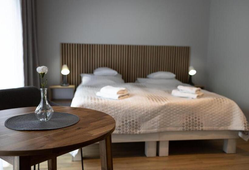 带阳台的豪华间, Pensjonat Przy Deptaku W Centrum Polanicy Zdrój