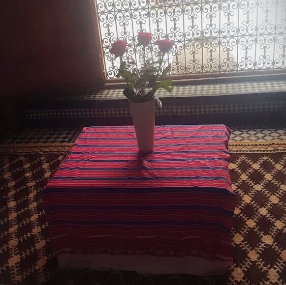 اتاق خانوادگی, La Cheminee Bleue Fes