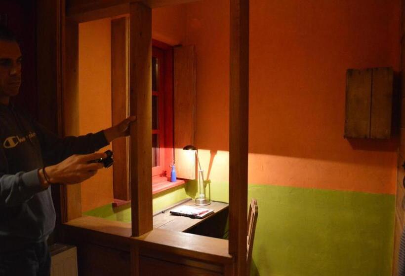 غرفة سوبيريور ثلاثية, Anemi Country Cottage Inn