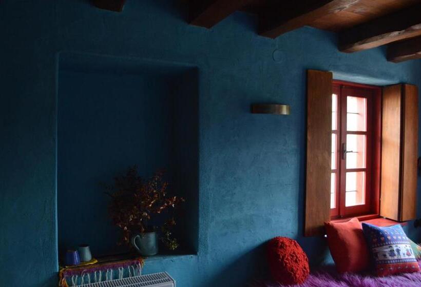 غرفة قياسية مطلة على الجبل, Anemi Country Cottage Inn