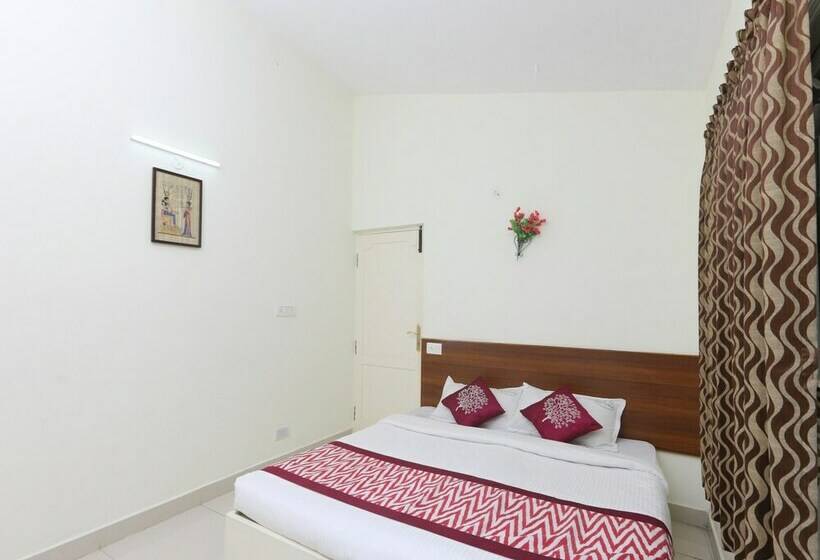 חדר סטנדרט, Rose Flower Nest By Oyo Rooms