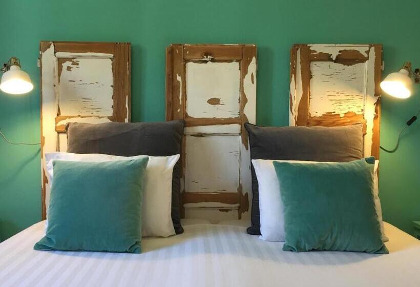 Студия Стандарт, Casa Verdazul