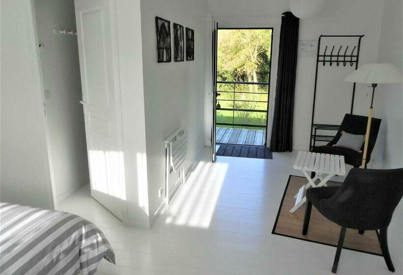 스탠다드 룸, La Fontaine De Resnel