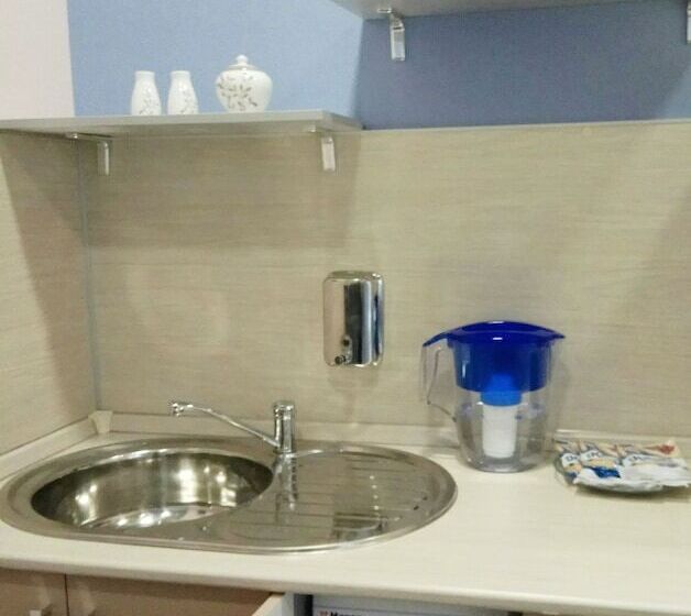 ルームシェアのワンベッド, Hostel Rus Metro Dynamo