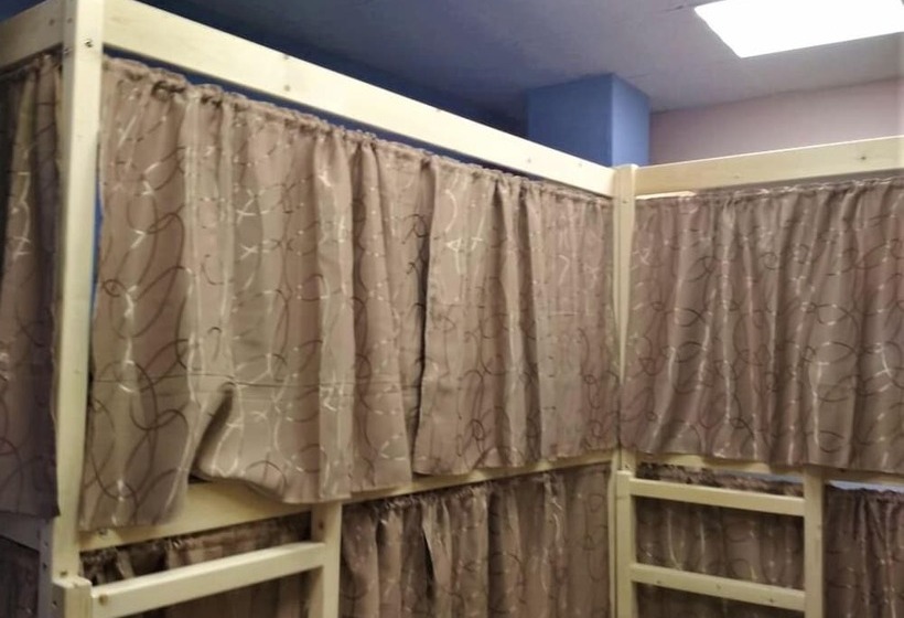 ルームシェアのワンベッド, Hostel Rus Metro Dynamo