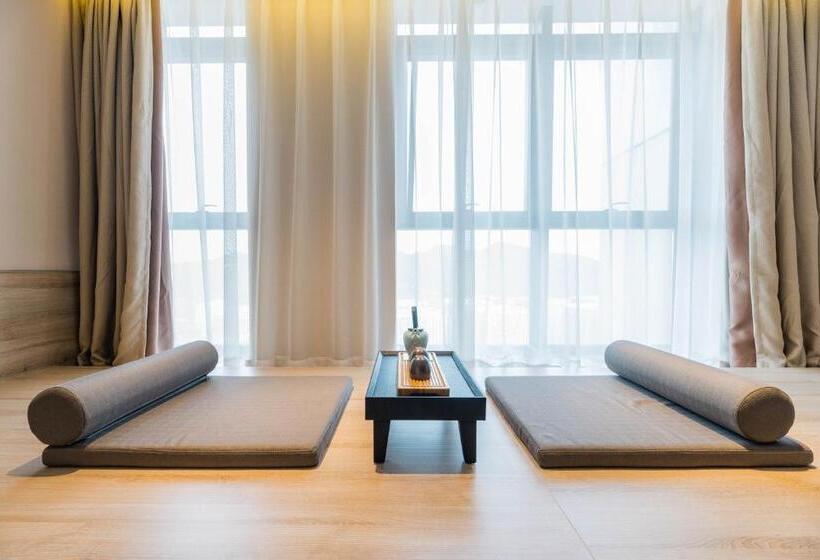 Номер Стандарт, Atour