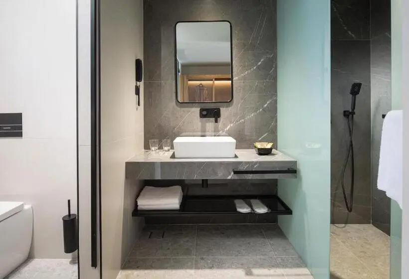 اتاق سوپریور با چشم‌انداز جانبی دریا, Portes Lithos Luxury Resort