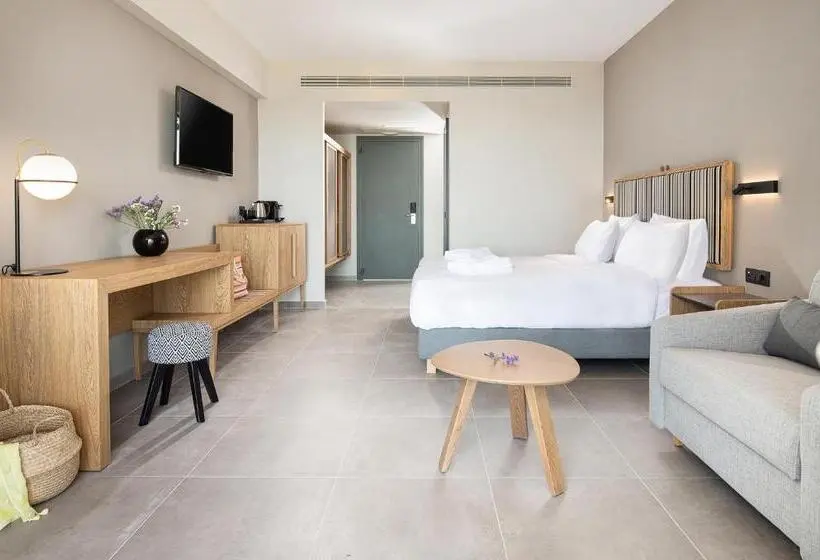 اتاق سوپریور با چشم‌انداز دریا, Portes Lithos Luxury Resort