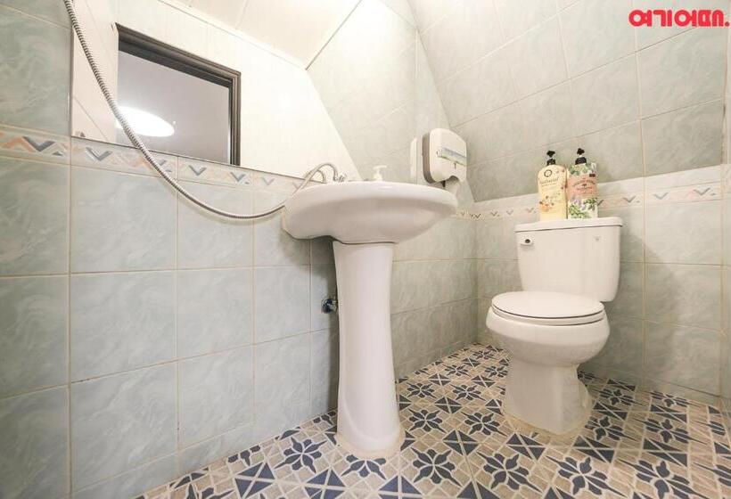 Camera Familiare, Insadong R Guesthouse