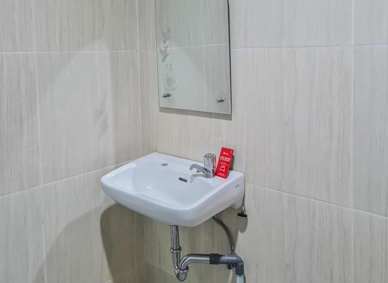 스탠다드 룸, Reddoorz Plus At Hotel Royal Palangka Raya