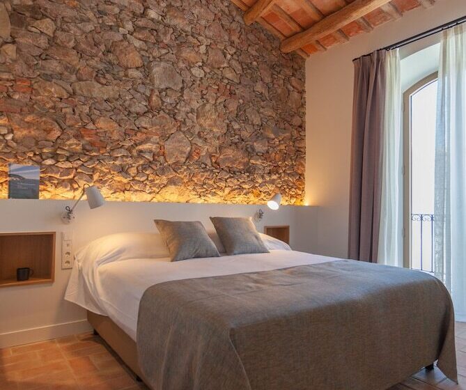 اتاق استاندارد, Can Liret