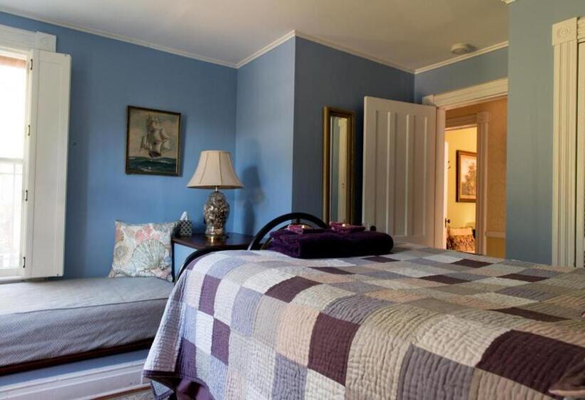 غرفة قياسية, The Fox And Owl Inn