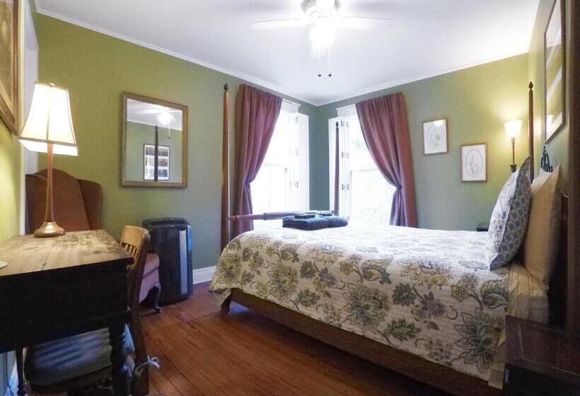 غرفة قياسية, The Fox And Owl Inn