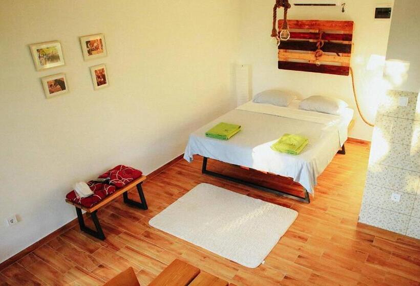 اتاق استاندارد, Donkey Farm Martinici Farma Magaraca Martinici