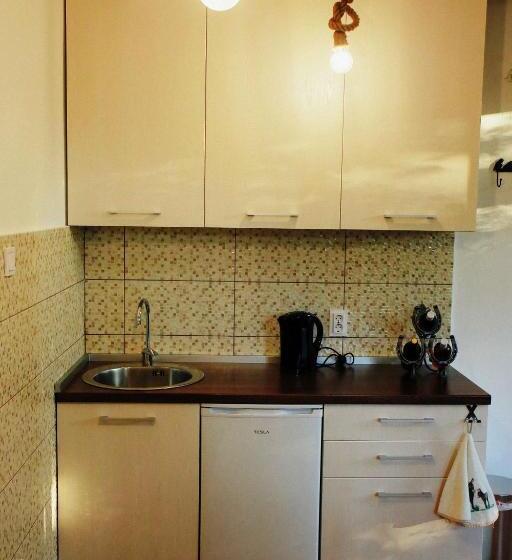 اتاق استاندارد, Donkey Farm Martinici Farma Magaraca Martinici