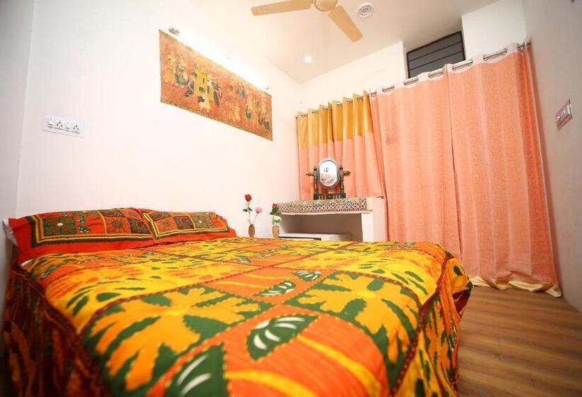 اتاق لوکس یک تخته, Mother Homestay