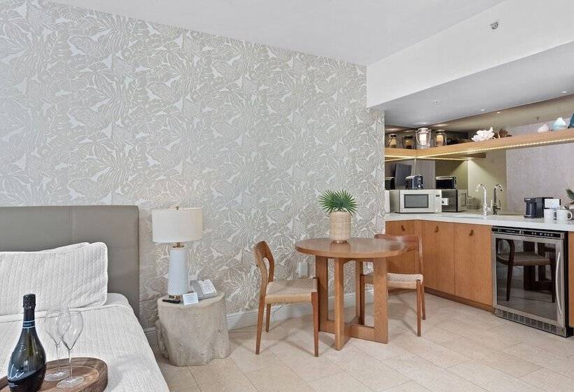 إستوديو ديلوكس, Bentley Hotel South Beach