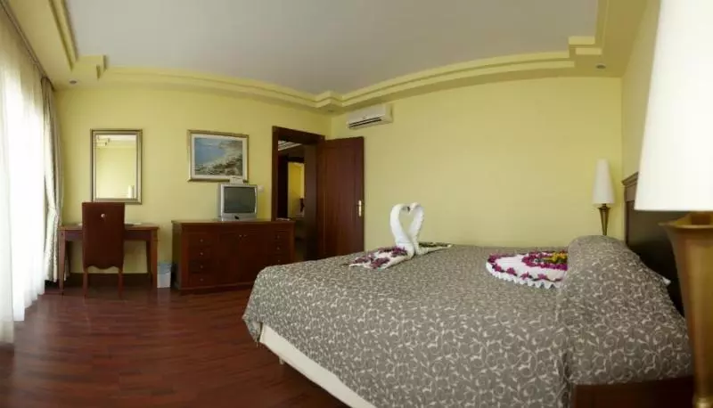 キングサイズベッドのデラックスルーム, La Quinta Inn By Wyndham Auburn Worcester
