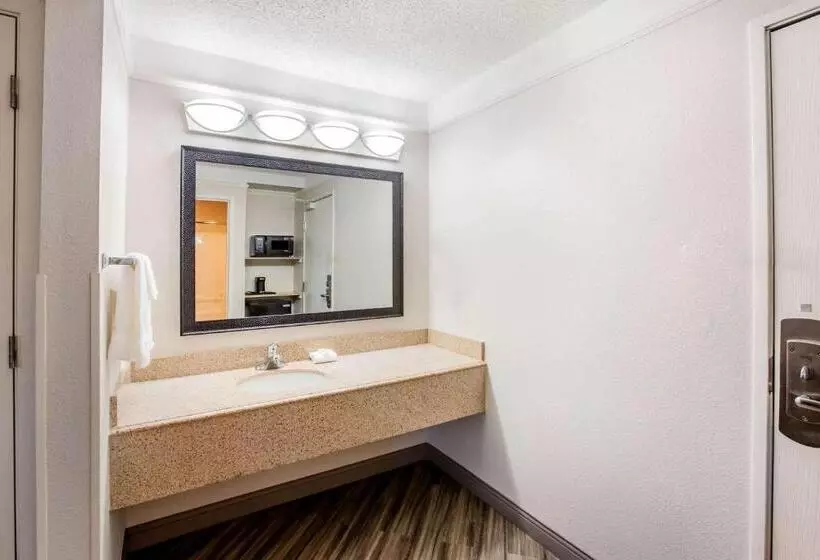 Deluxe-huone, La Quinta By Wyndham Houston Baytown East