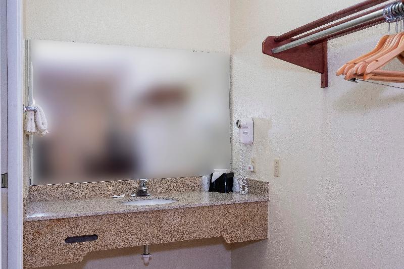 חדר דלוקס, Red Roof Inn & Suites Rome