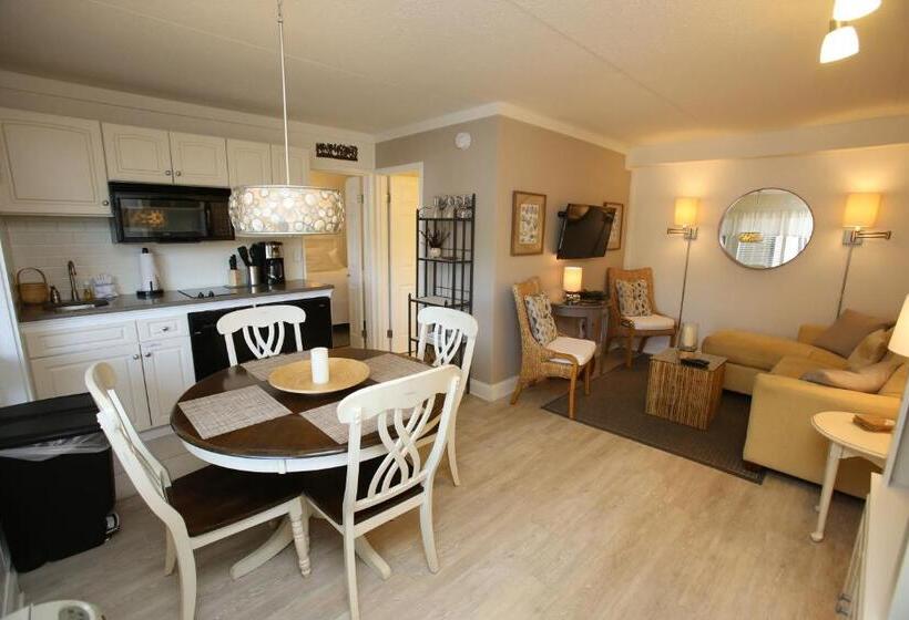 شقة غرفة واحدة, Beachcomber Resort