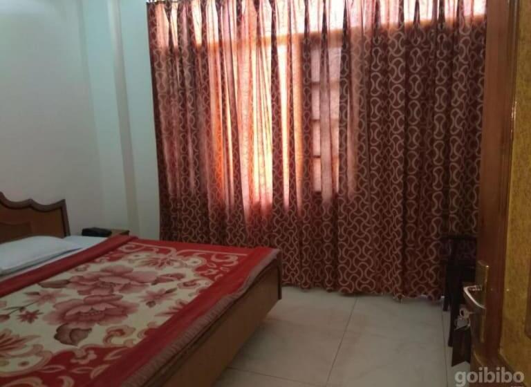 スイート(家族用), Basera