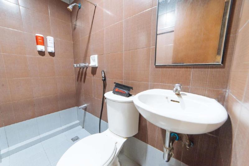 Номер Стандарт, Reddoorz Near Olongapo Bus Terminal
