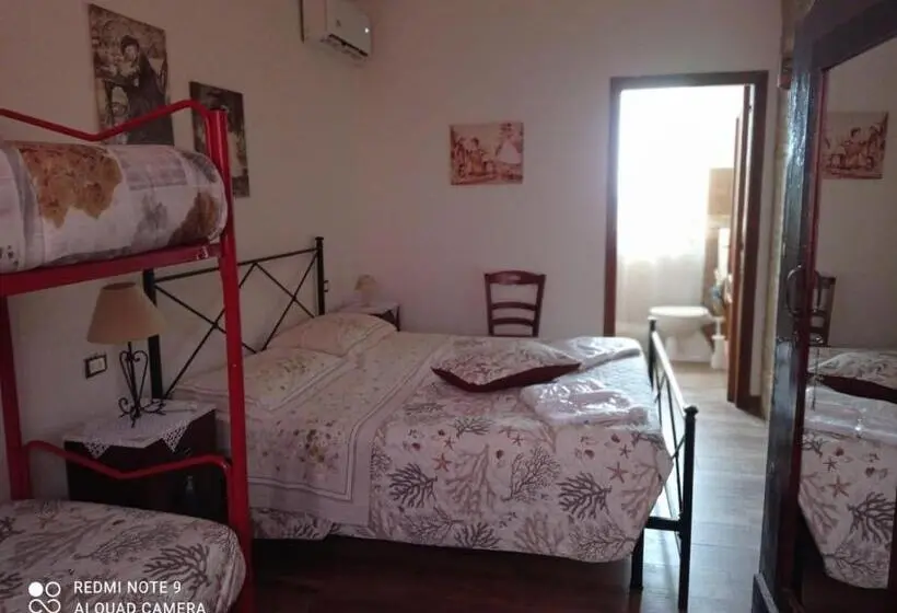 اتاق استاندارد, La Collina Degli Allori