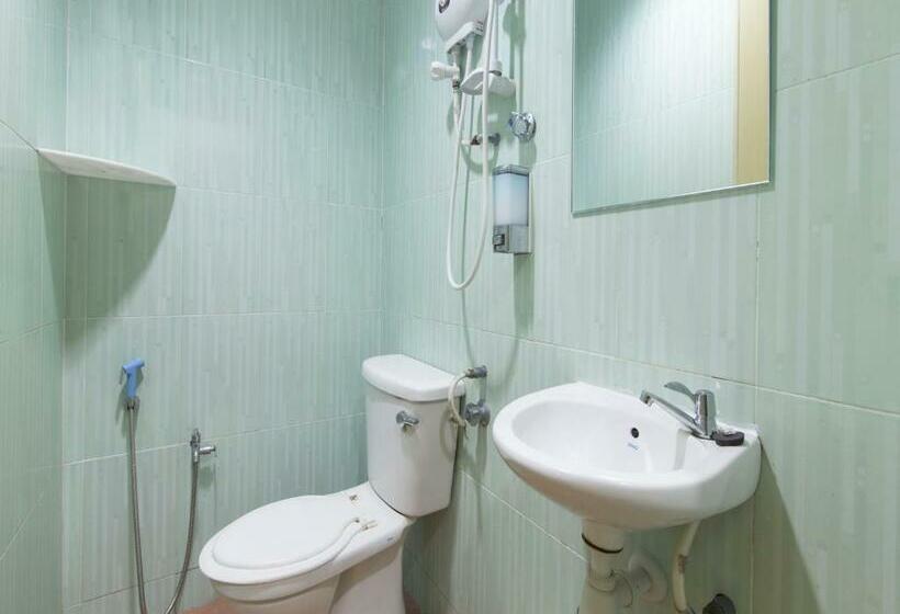 Номер Deluxe, Oyo 44072 Mines Cempaka