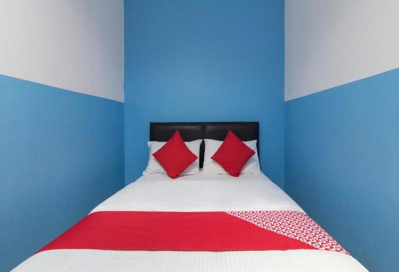 Номер Стандарт, Oyo 44072 Mines Cempaka