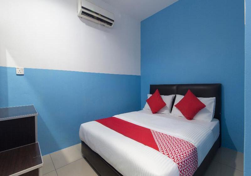 Номер Стандарт, Oyo 44072 Mines Cempaka