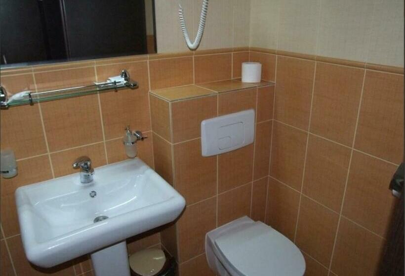 חדר דלוקס, Plaisir