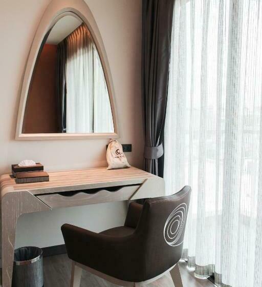 スーペリアールーム, Rachabhura