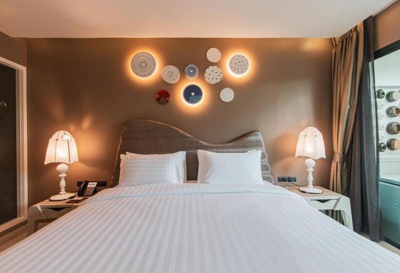 バスタブ付きスタンダードルーム, Rachabhura