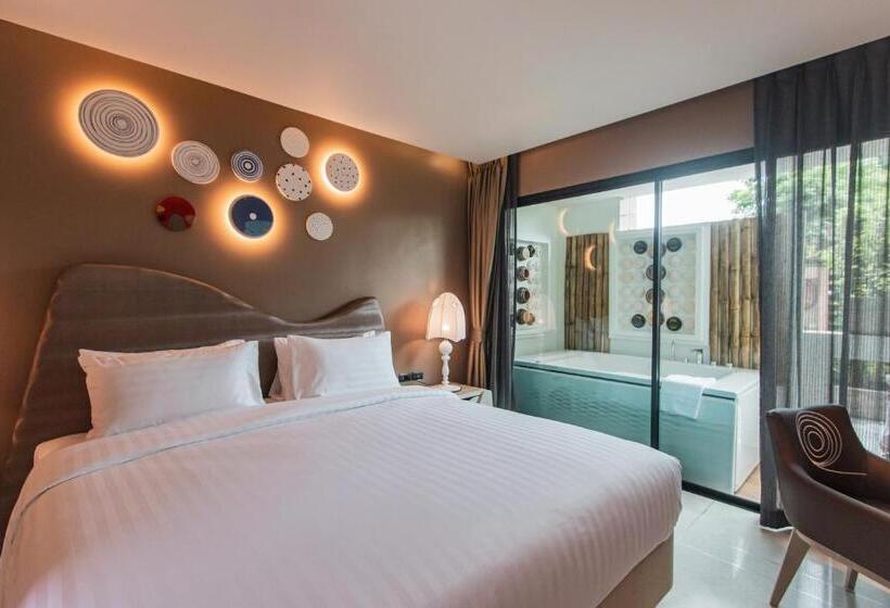 バスタブ付きスタンダードルーム, Rachabhura