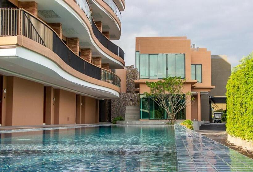 バスタブ付きスタンダードルーム, Rachabhura