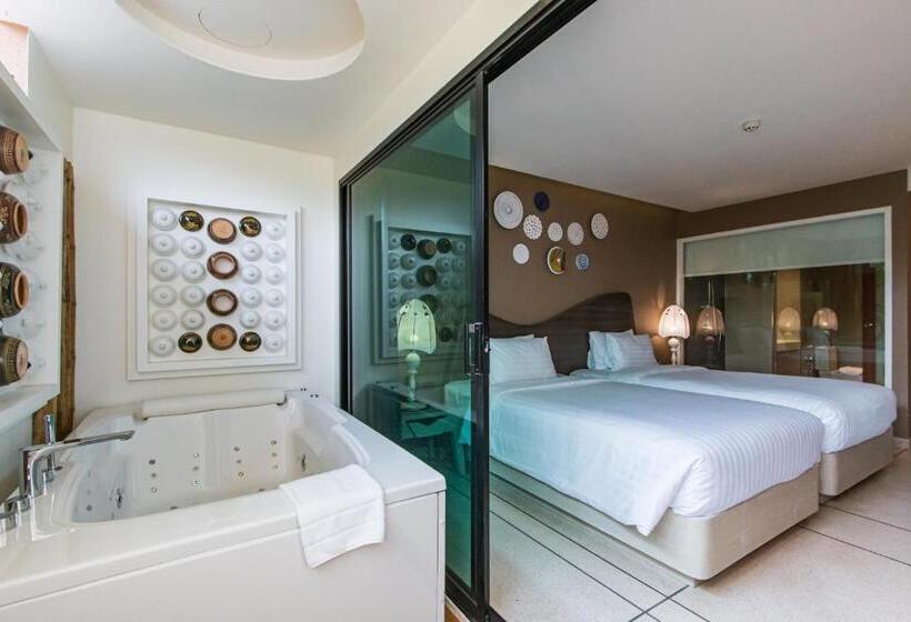 バスタブ付きスタンダードルーム, Rachabhura