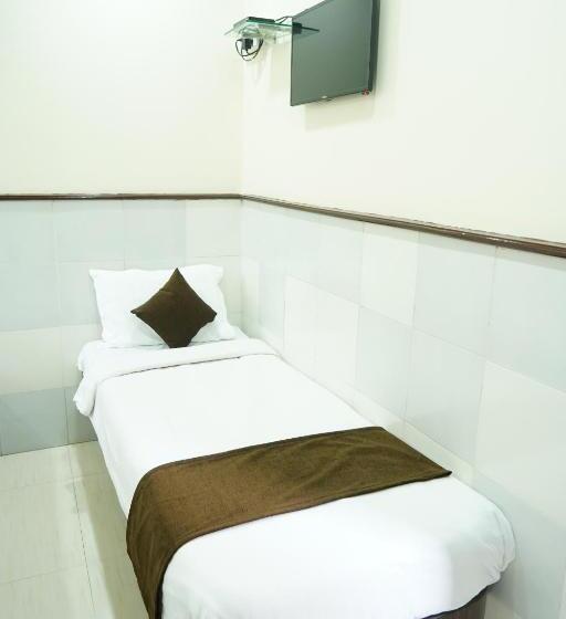 三人经典房间, Sharda Residency