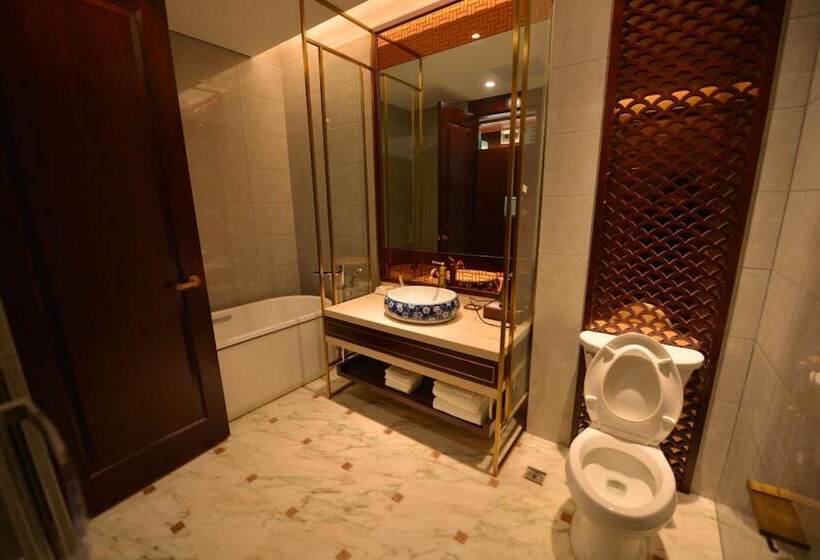 スーペリアールーム, Jingcui Huanyi