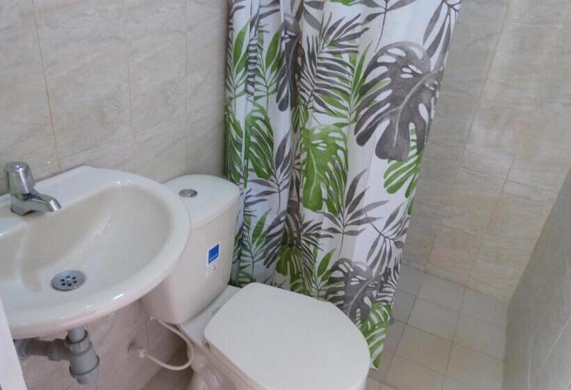 تختخواب در اتاق مشترک, Hostal Antonio