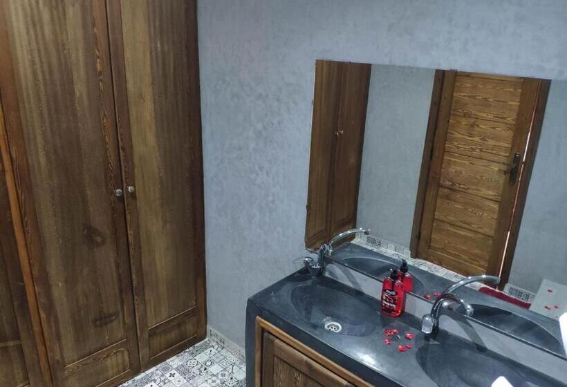 Deluxe Suite King Bed, Les Jardins D Amizmiz