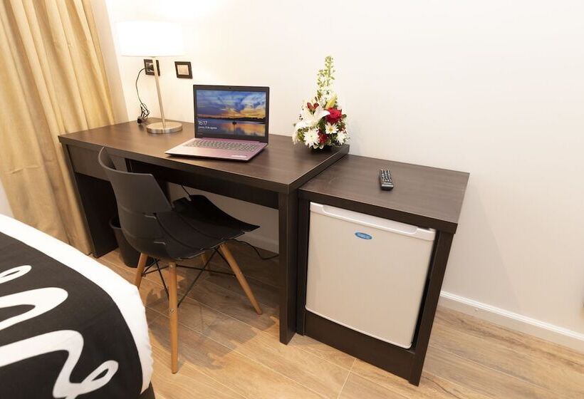 スタンダードルーム, Amerian Rafaela