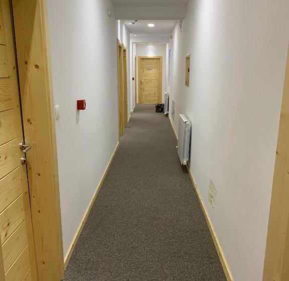 اتاق استاندارد, Turistički Centar Vučje